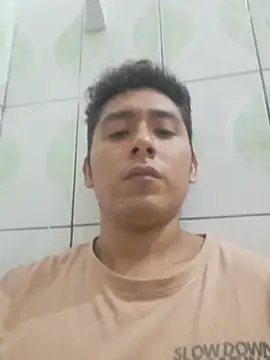 Snapshot of latinbigcock1_ chatting on October 26, 2025, 2:06 am latinbigcock1  online show from October 26, 2025, 2:06 am