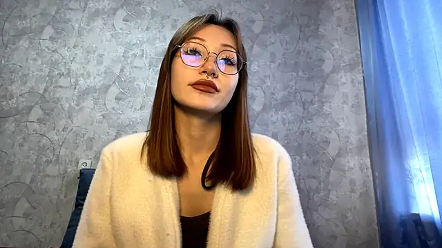 Snapshot of SetsukoBuddemeyer chatting on October 12, 2025, 1:48 am SetsukoBuddemeyer online show from October 12, 2025, 1:48 am