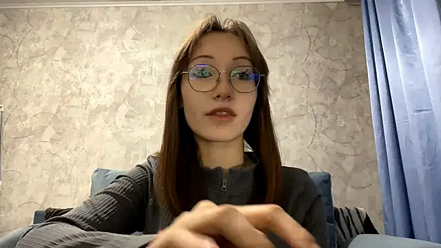 Snapshot of SetsukoBuddemeyer chatting on October 15, 2025, 10:15 am SetsukoBuddemeyer online show from October 15, 2025, 10:15 am