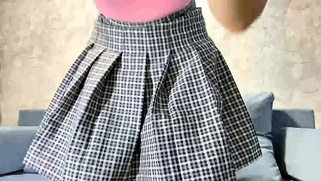 Snapshot of SetsukoBuddemeyer chatting on October 31, 2025, 11:55 am SetsukoBuddemeyer online show from October 31, 2025, 11:55 am