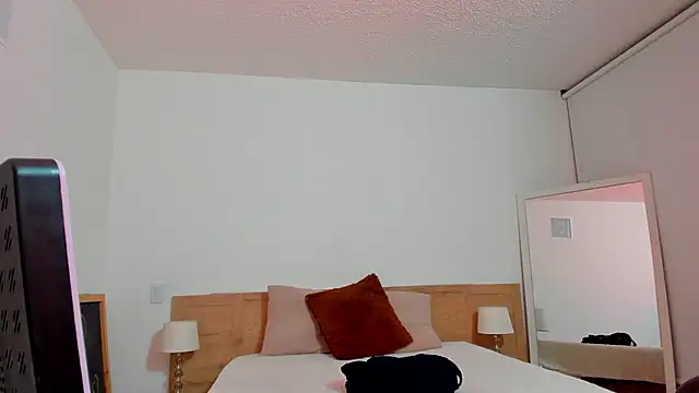 Snapshot of Scarleett_Moon chatting on November 8, 2025, 3:50 am Scarleett Moon online show from November 8, 2025, 3:50 am