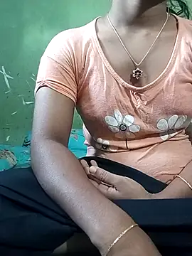 Cute Couple59 online show from November 15, 2025, 9:06 am