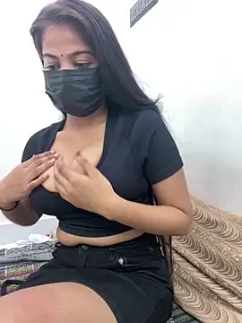 Snapshot of Rihana_01 chatting on October 12, 2025, 10:03 am Rihana 01 online show from October 12, 2025, 10:03 am