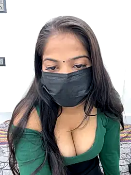 Snapshot of Rihana_01 chatting on November 11, 2025, 10:04 am Rihana 01 online show from November 11, 2025, 10:04 am