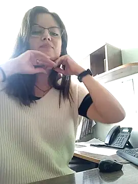 ValeriaLove43211 online show from October 8, 2025, 8:01 am