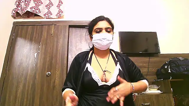 Snapshot of indianbeautystar chatting on September 30, 2025, 12:21 pm indianbeautystar online show from September 30, 2025, 12:21 pm