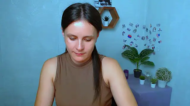 Snapshot of EvelinaMiss_ chatting on September 20, 2025, 1:56 pm EvelinaMiss online show from September 20, 2025, 1:56 pm