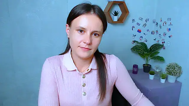 Snapshot of EvelinaMiss_ chatting on October 1, 2025, 1:50 pm EvelinaMiss online show from October 1, 2025, 1:50 pm