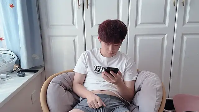 Snapshot of xlong00099 chatting on October 9, 2025, 5:38 am xlong00099 online show from October 9, 2025, 5:38 am