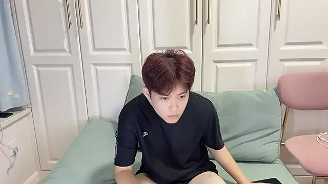 Snapshot of xlong00099 chatting on October 26, 2025, 11:38 am xlong00099 online show from October 26, 2025, 11:38 am