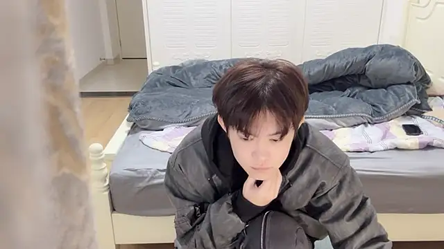 Snapshot of xlong00099 chatting on November 20, 2025, 8:03 am xlong00099 online show from November 20, 2025, 8:03 am