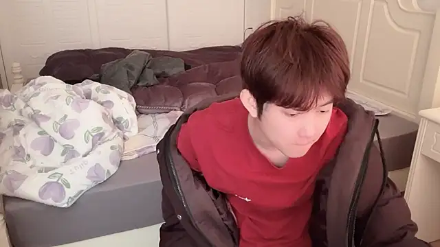 Snapshot of xlong00099 chatting on December 1, 2025, 6:18 am xlong00099 online show from December 1, 2025, 6:18 am