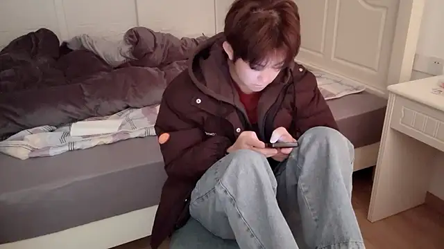 Snapshot of xlong00099 chatting on December 2, 2025, 7:14 am xlong00099 online show from December 2, 2025, 7:14 am