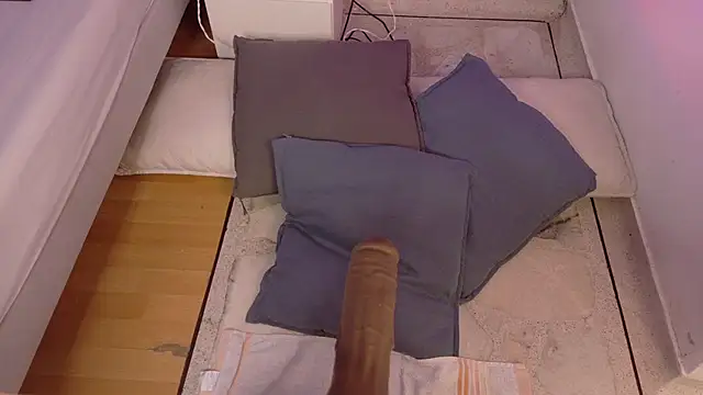 KeendraFox  online show from November 12, 2025, 10:26 am