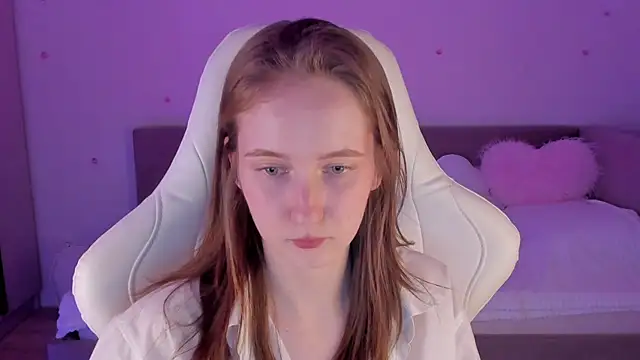 CrystalSoul  online show from November 9, 2025, 7:34 pm