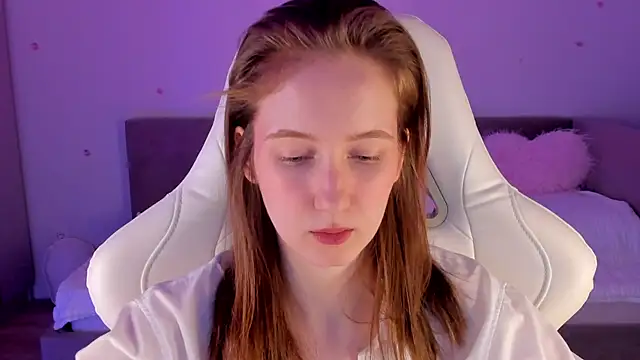 CrystalSoul  online show from November 14, 2025, 12:09 am