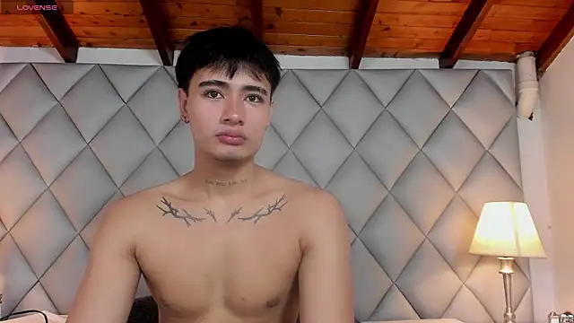 Snapshot of Clement_Reyes chatting on November 20, 2025, 12:38 pm Clement Reyes online show from November 20, 2025, 12:38 pm