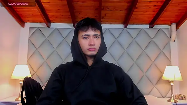 Snapshot of Clement_Reyes chatting on November 29, 2025, 12:52 pm Clement Reyes online show from November 29, 2025, 12:52 pm