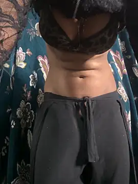 DAMinii  online show from November 5, 2025, 6:41 pm