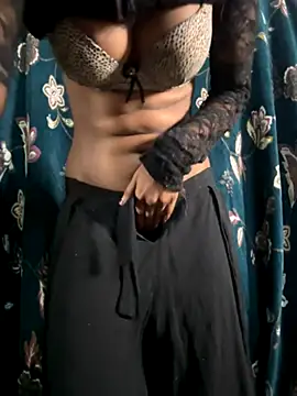 DAMinii  online show from November 14, 2025, 6:50 pm