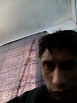 Snapshot of Crazygrillo69 chatting on December 19, 2025, 9:00 pm Crazygrillo69 online show from December 19, 2025, 9:00 pm