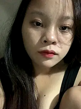 Snapshot of -Miraa- chatting on September 18, 2025, 3:41 am -Miraa- online show from September 18, 2025, 3:41 am