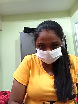 Snapshot of queendivya chatting on September 27, 2025, 3:50 pm queendivya online show from September 27, 2025, 3:50 pm