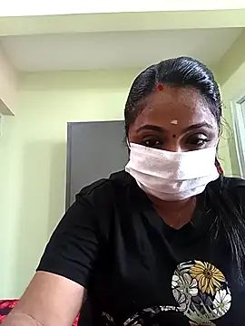 Snapshot of queendivya chatting on September 30, 2025, 3:22 am queendivya online show from September 30, 2025, 3:22 am