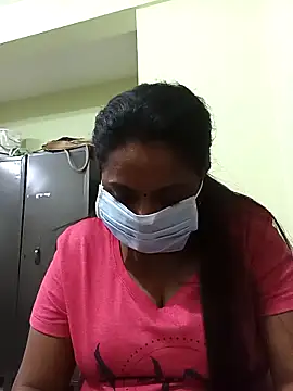 Snapshot of queendivya chatting on November 25, 2025, 1:22 pm queendivya online show from November 25, 2025, 1:22 pm