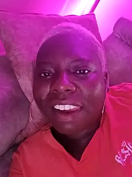 Snapshot of mamichulanegra chatting on September 30, 2025, 6:24 pm mamichulanegra online show from September 30, 2025, 6:24 pm