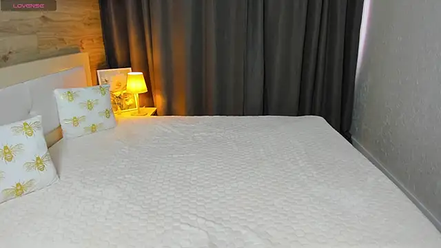 Snapshot of Alisa_Glamour chatting on October 2, 2025, 12:34 pm Alisa Glamour online show from October 2, 2025, 12:34 pm