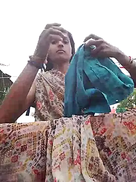 Hot reshmaji online show from October 29, 2025, 6:15 am