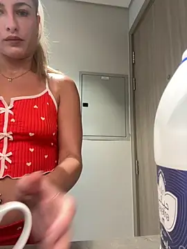 Snapshot of BabyBluexox chatting on November 15, 2025, 6:11 am BabyBluexox online show from November 15, 2025, 6:11 am