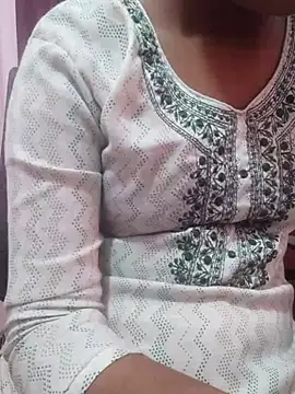 pari rani7 online show from November 12, 2025, 4:24 am