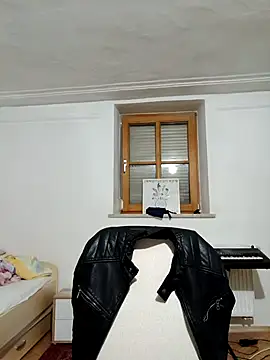 Casianantoonnio online show from November 21, 2025, 1:43 pm