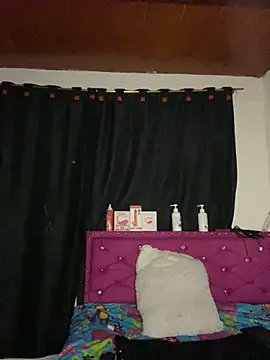 Snapshot of Anna-Hott- chatting on October 10, 2025, 7:18 am Anna-Hott- online show from October 10, 2025, 7:18 am
