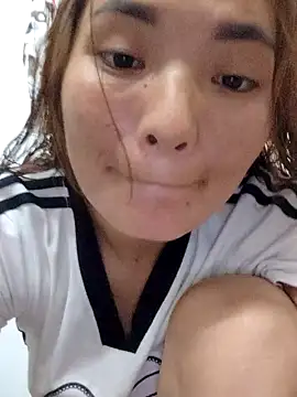 Snapshot of phuongxinhxan chatting on October 8, 2025, 12:36 pm phuongxinhxan online show from October 8, 2025, 12:36 pm