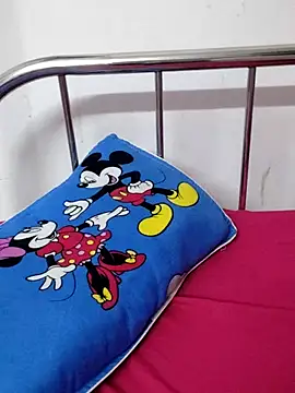 Snapshot of phuongxinhxan chatting on November 3, 2025, 4:36 am phuongxinhxan online show from November 3, 2025, 4:36 am