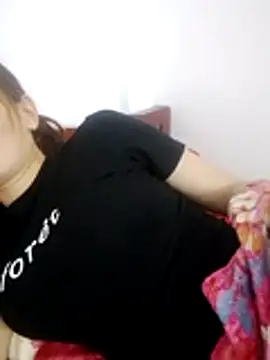 Snapshot of phuongxinhxan chatting on November 18, 2025, 2:39 am phuongxinhxan online show from November 18, 2025, 2:39 am