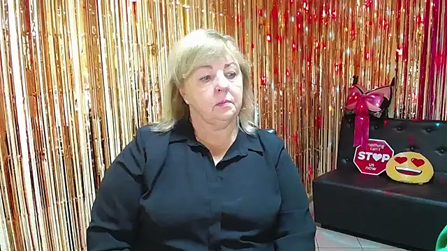 MilenaWedxy online show from October 14, 2025, 4:57 am