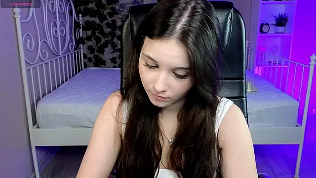 Snapshot of Daniels_Beth chatting on September 23, 2025, 4:21 pm Daniels Beth online show from September 23, 2025, 4:21 pm