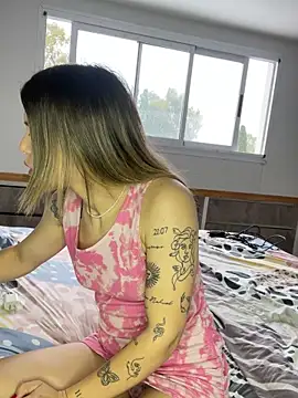 Snapshot of xvalentinaof chatting on November 29, 2025, 5:38 pm xvalentinaof online show from November 29, 2025, 5:38 pm