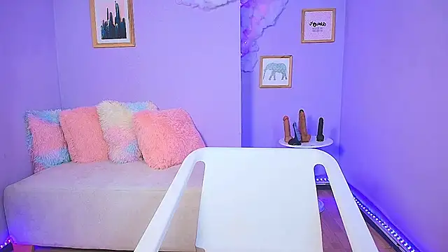 Snapshot of cat_nasty chatting on October 28, 2025, 8:44 pm cat nasty online show from October 28, 2025, 8:44 pm