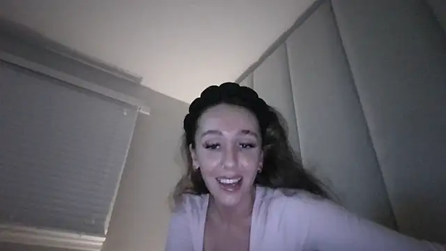Snapshot of Scotishminx25 chatting on September 30, 2025, 8:47 pm Scotishminx25 online show from September 30, 2025, 8:47 pm