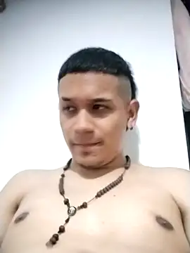 Snapshot of Mohamedxxx13 chatting on October 10, 2025, 12:09 am Mohamedxxx13 online show from October 10, 2025, 12:09 am