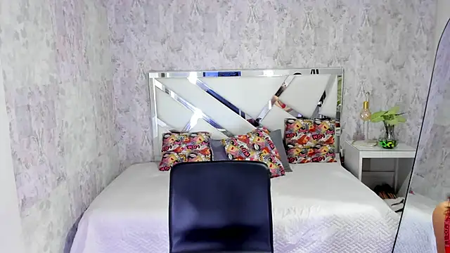 Snapshot of sarita_princess7 chatting on October 23, 2025, 8:40 pm sarita princess7 online show from October 23, 2025, 8:40 pm