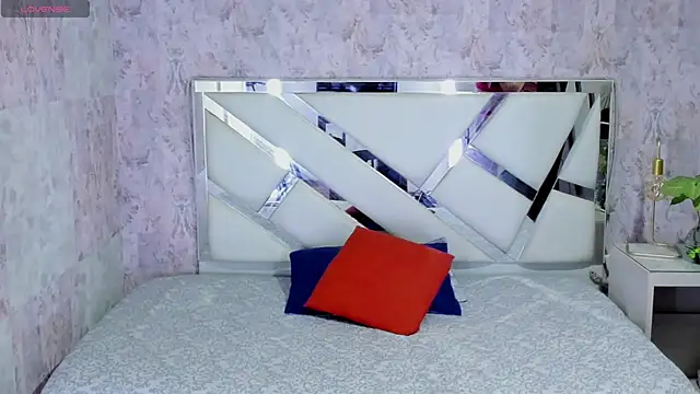 Snapshot of sarita_princess7 chatting on November 16, 2025, 8:47 pm sarita princess7 online show from November 16, 2025, 8:47 pm