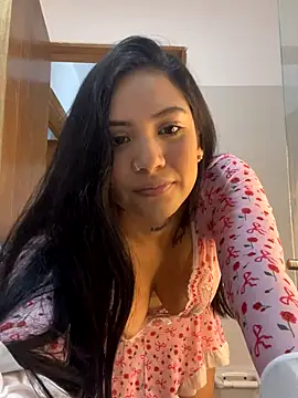 liahouses online show from October 11, 2025, 10:41 pm