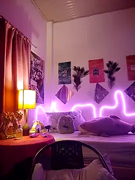 foxylena latinalicious69 online show from September 21, 2025, 1:46 pm