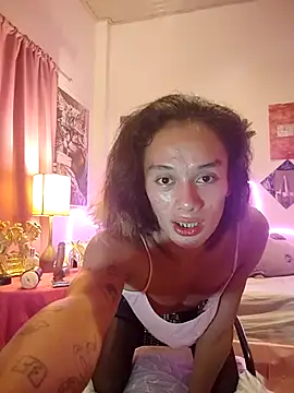 foxylena latinalicious69 online show from September 22, 2025, 1:24 pm